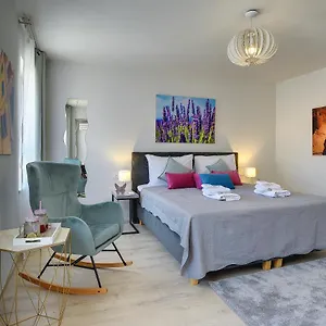 Appartement D&a Center With Free Parking, Pula