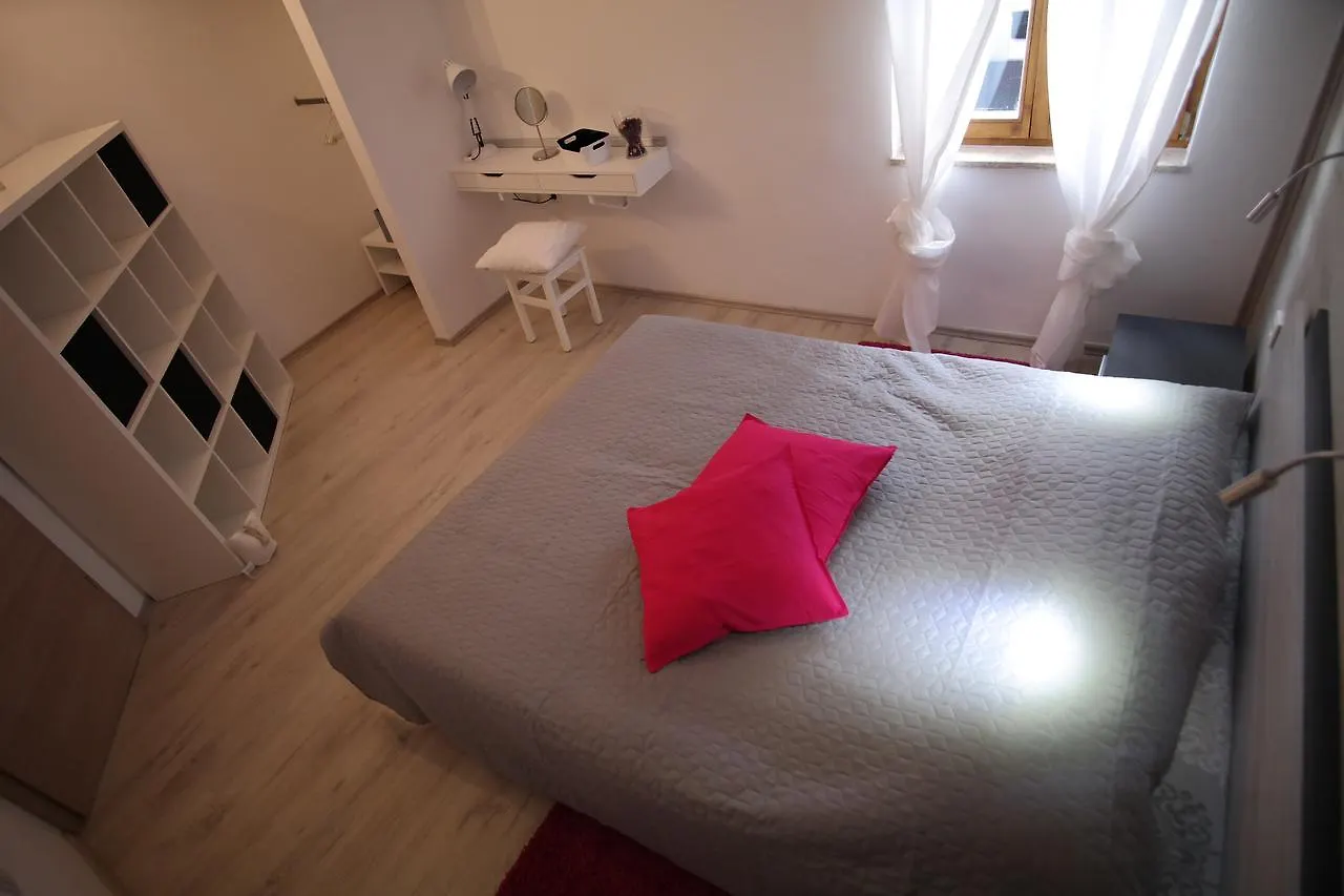 Apartments Hedona Pula
