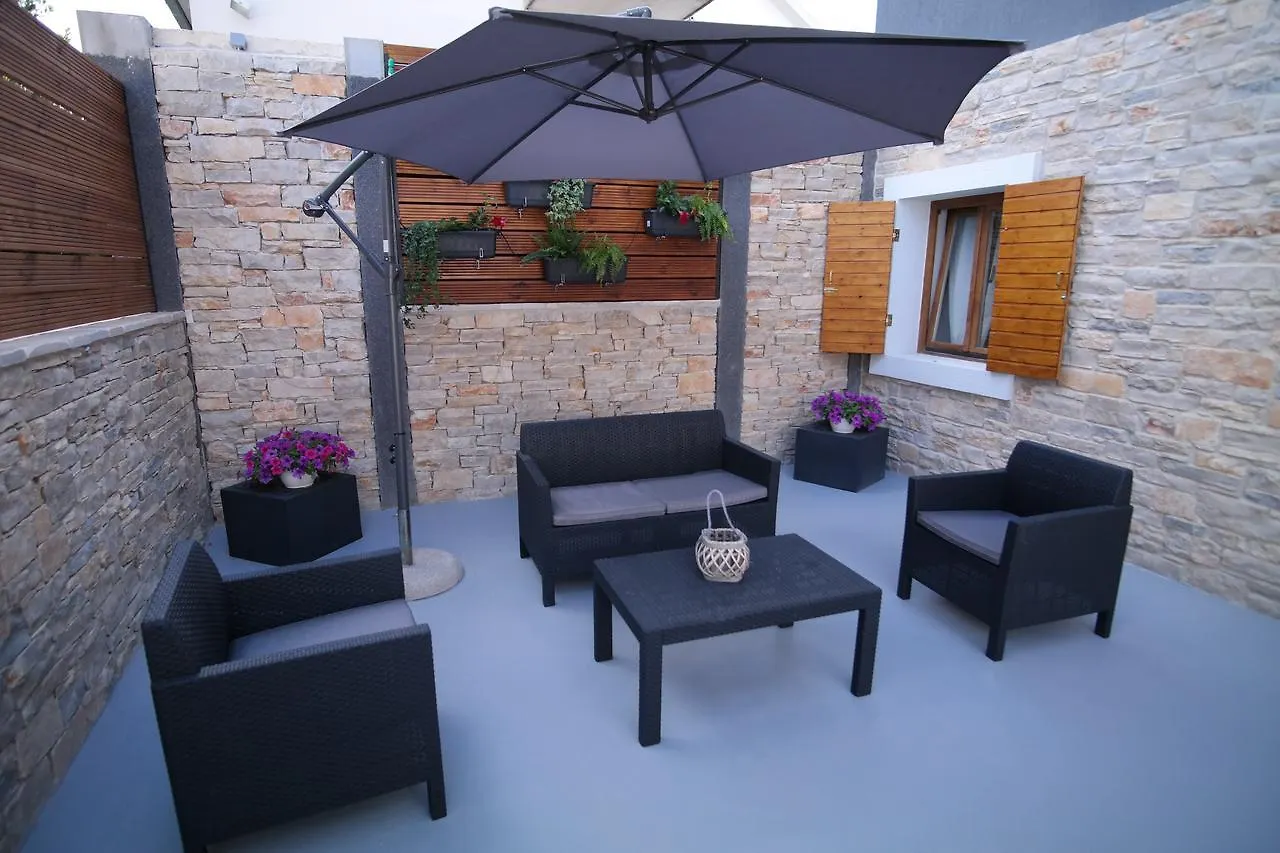 Apartments Hedona Pula